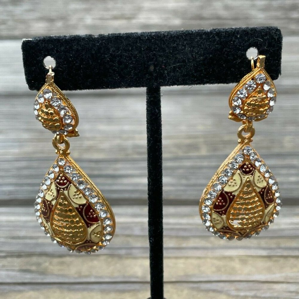 Earrings Gold Tone Women Fashion Ear Jewelry Crystals Accent Traditional Earring - Picture 10 of 10